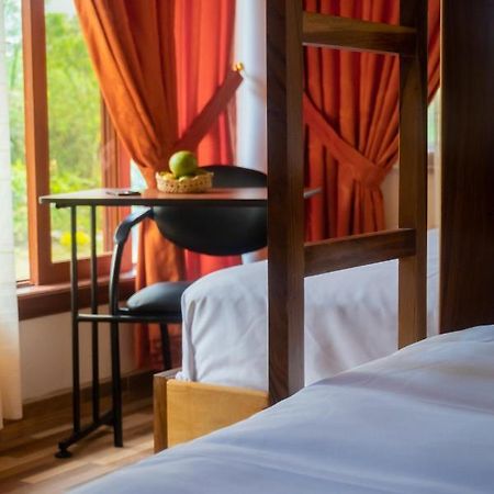 ホテル Brisas Del Rio ミンド エクステリア 写真